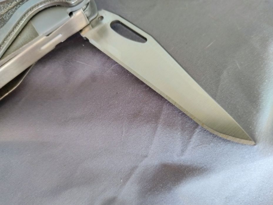 Leatherman charge TTi titanium  multitool