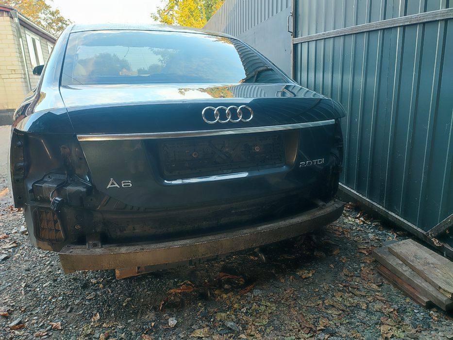 Двери на Ауди А6 Ц6 Audi A6 C6 цвет LZ7Q