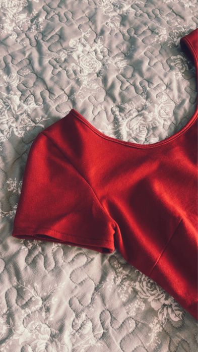 Czerwona Dzianinowa Sukienka XS