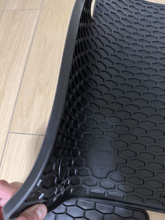 Коврик меган ІV 2016-