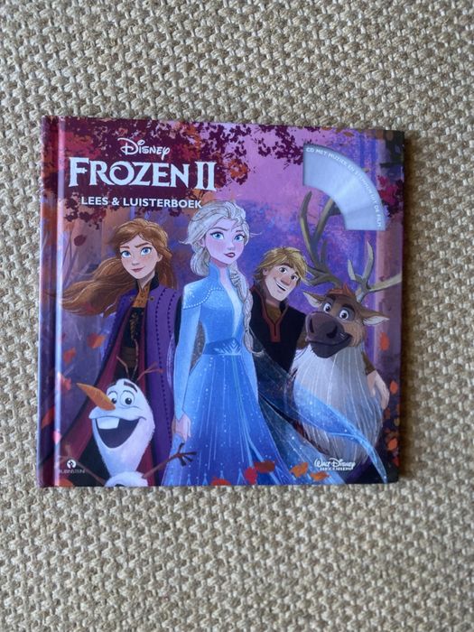 Varios livros infantis em holandês