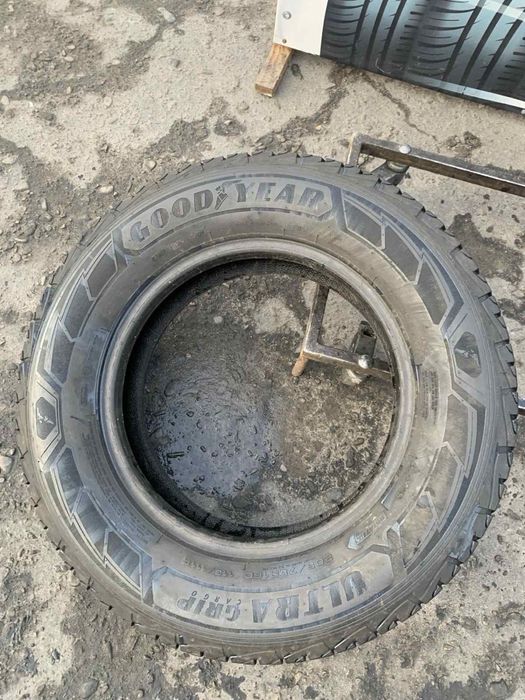 Шини 205/75 R16C Goodyear пара зима 2021 рік 6,4 мм