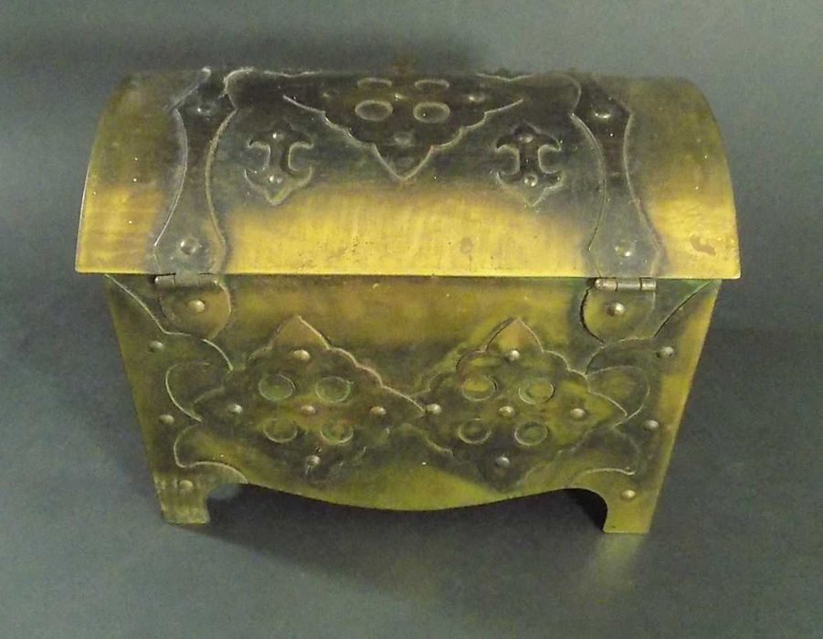 Szkatułka kuferek metaloplastyka Cz Palczewski PRL