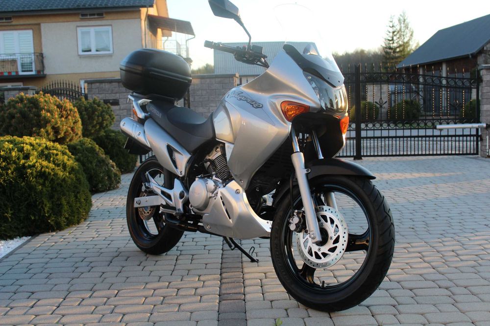 HONDA Varadero 125  ŚLICZNA