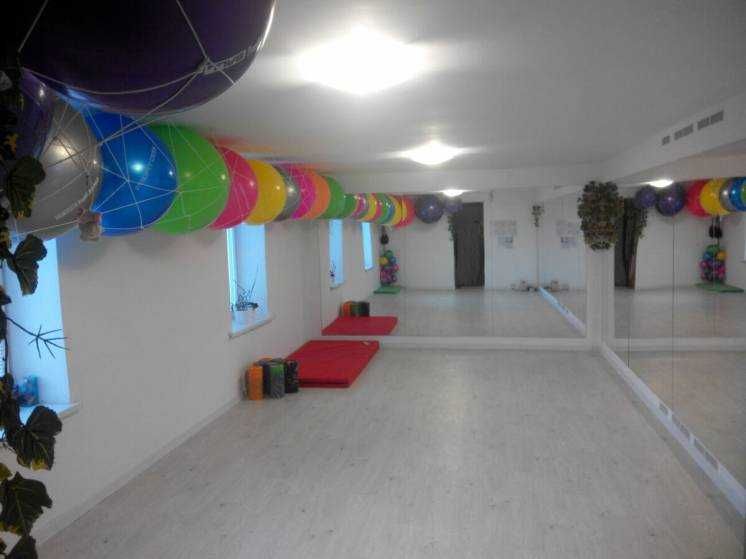 Будинок 1/2 в центрі села Петрівське, Ізюмський р-н