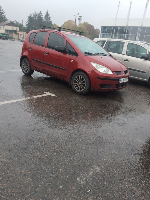 Мітсубісі кольт 2007 року