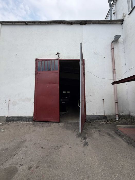 Бокс, гараж під СТО, майстерню