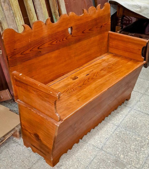 Banco Baú em Madeira Maciça com Arrumação