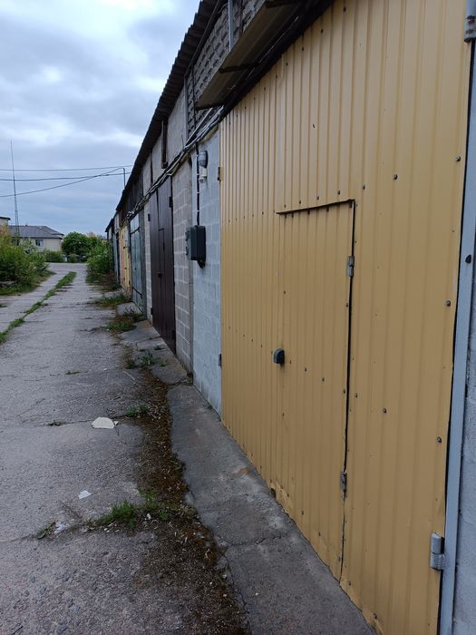 Продам гараж в м.Сарни