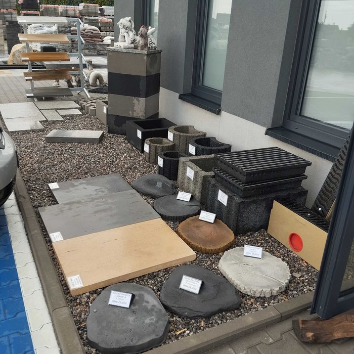 Ozdoby Ogrodowe Figurki Donice Deski Poidełko grys ziemia Kaskada bruk