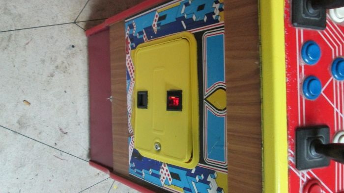 Original medium-sized multi-color machine64585112681731120