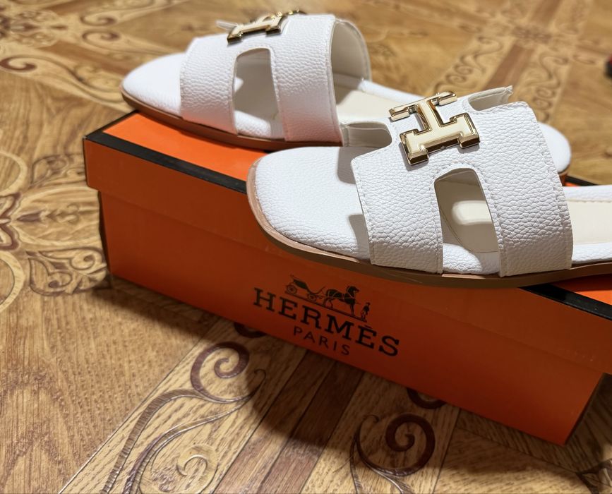 Klapki Hermes 39