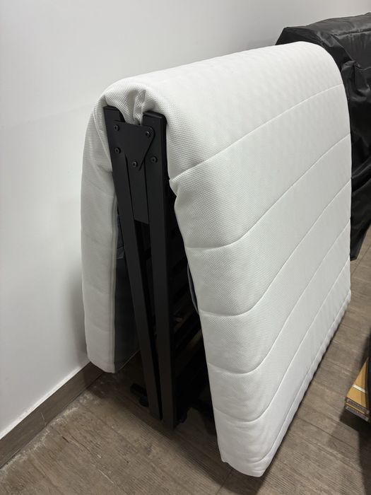 Camas dobraveis com colchão