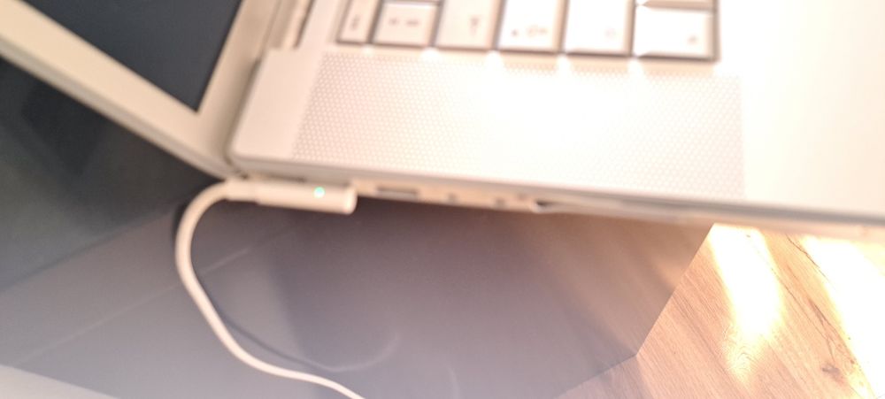 MacBook Pro A1150453713640261560323