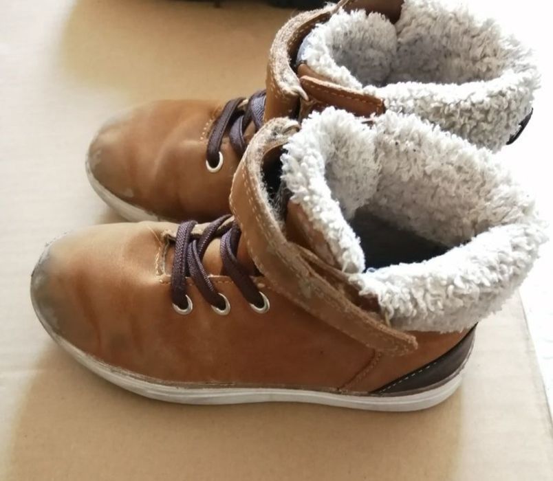 Lote 3 pares de botas criança N. 27