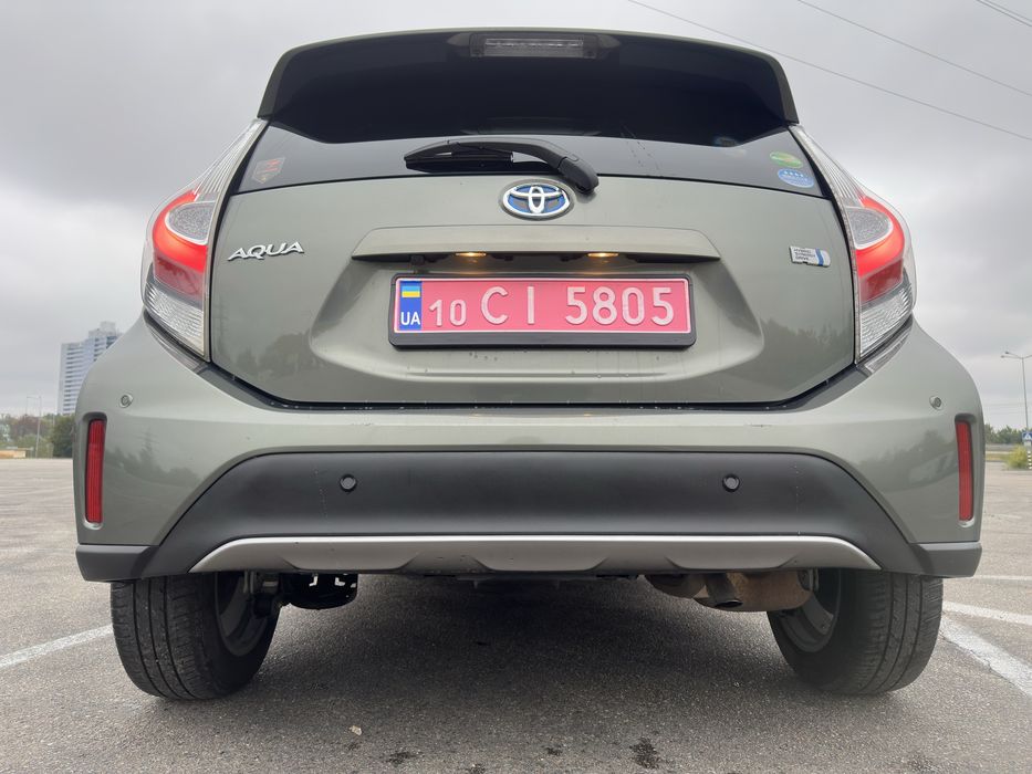 14200$ Toyota Aqua 1.5 Crossover гібрид 2019