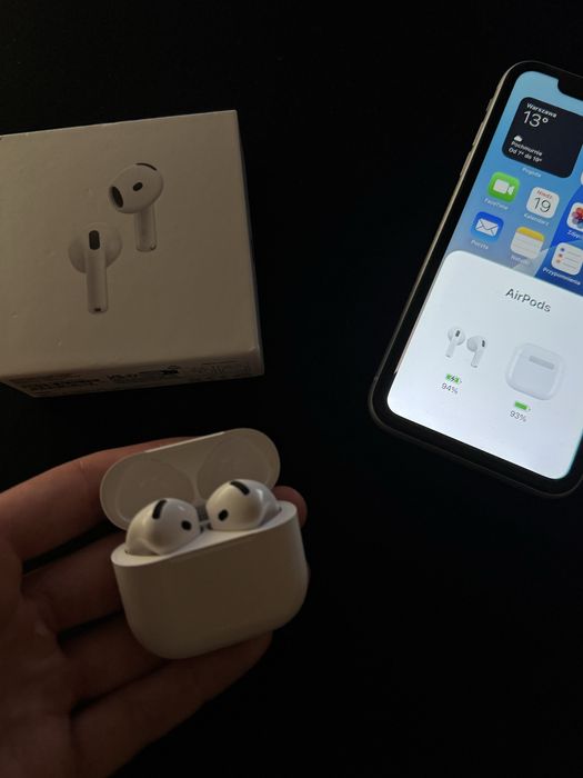 Słuchawki AirPods 4 ANC