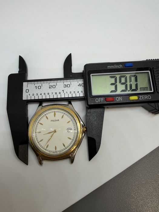 Zegarek Pulsar V53L-7A40 analog męski vintage quartz Japan (Seiko) uszkodzony