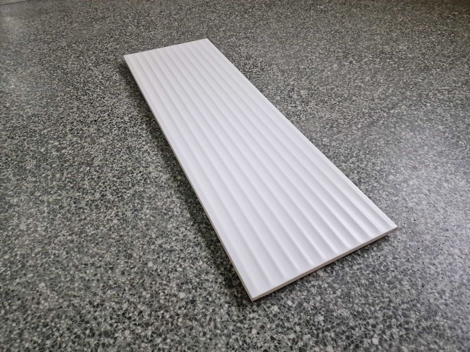 Tania płytka ścienna biała matowa do mieszkania Mp713 25x75 gat I