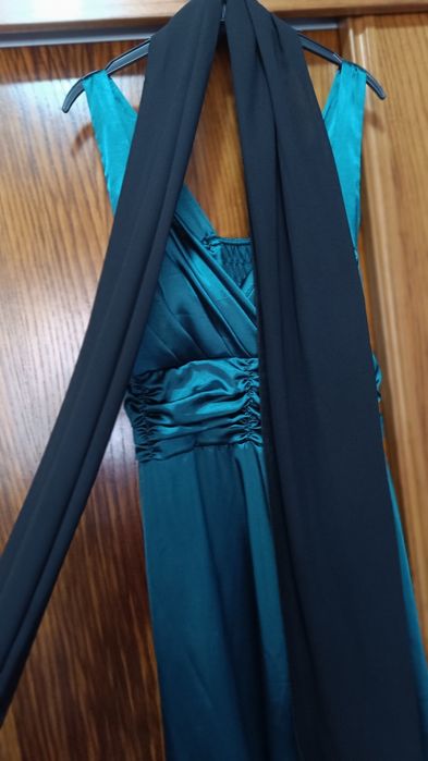 Vestido de cerimónia lindo.usado 2vezes.