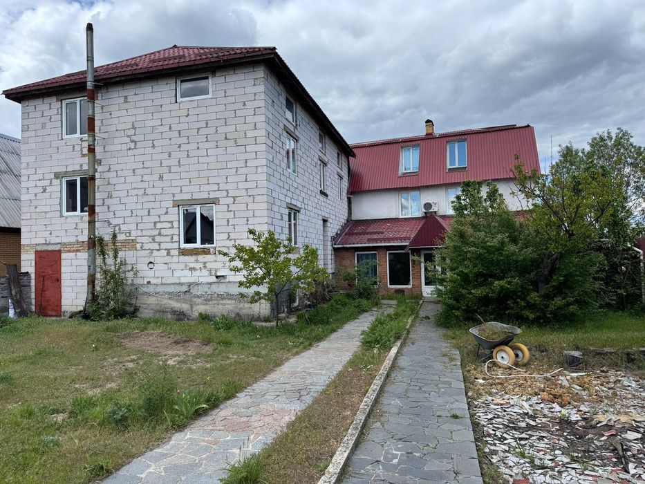 Терміново продам дім з ділянкою в с. Горенка