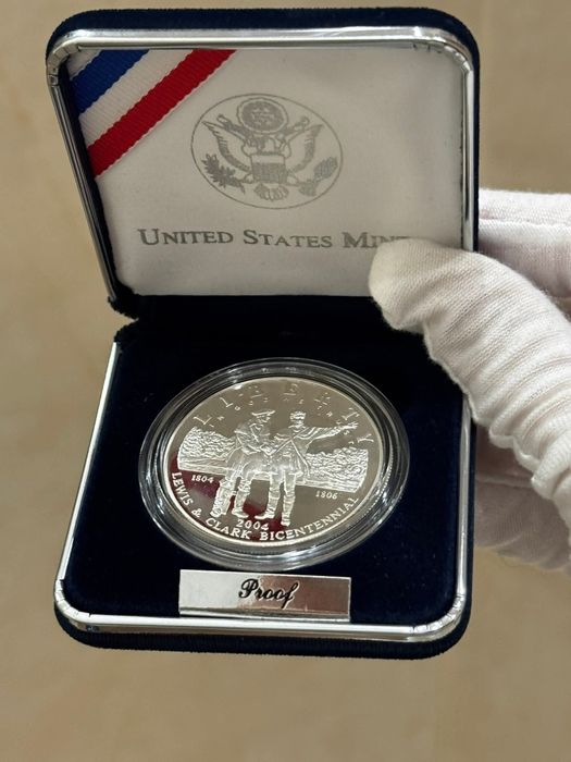 Долар 2004р. США. Льюіс і Кларк. СРІБЛО. Сертифікат. Набір