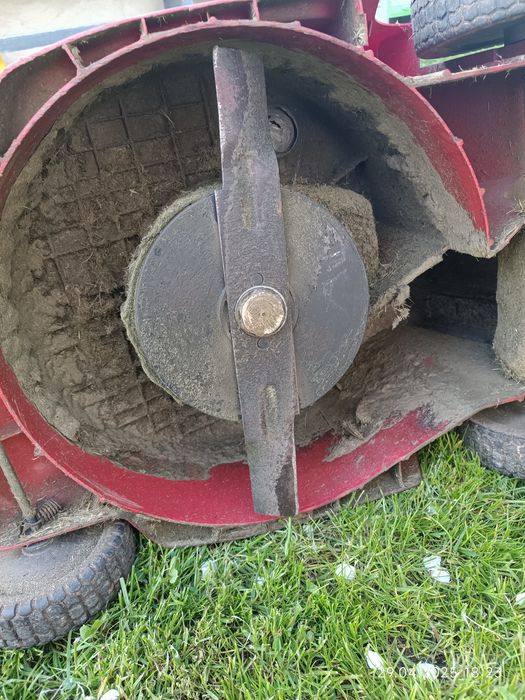 Газонокосарка на запчастини