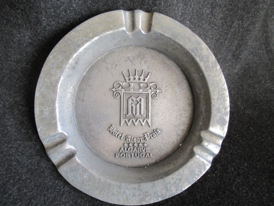 Cinzeiros vintage de hotel