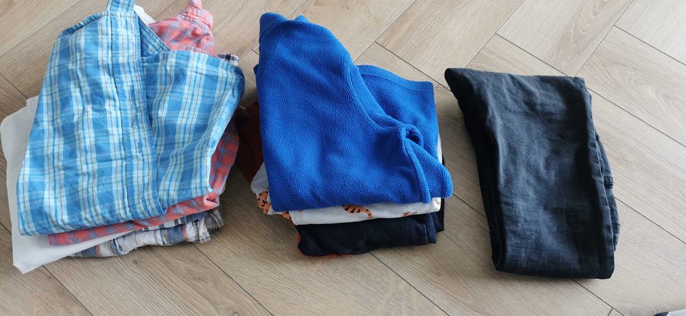 Ubrania chłopięce 134