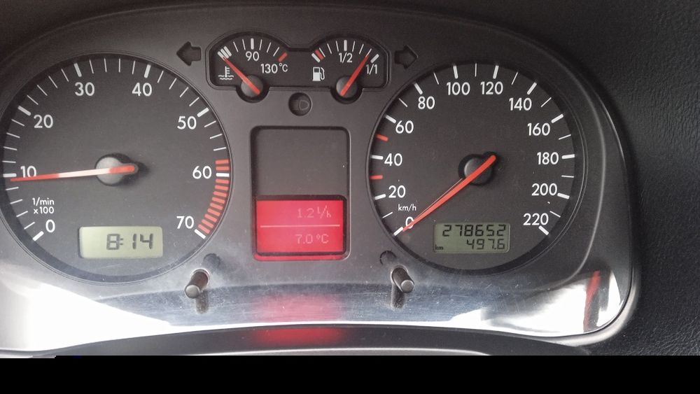 Volkswagen Golf 4 hatchback czarny 1.4 benzyna