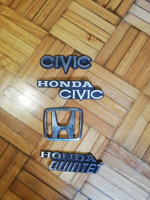 Vendo símbolos emblemas carros clássicos japoneses