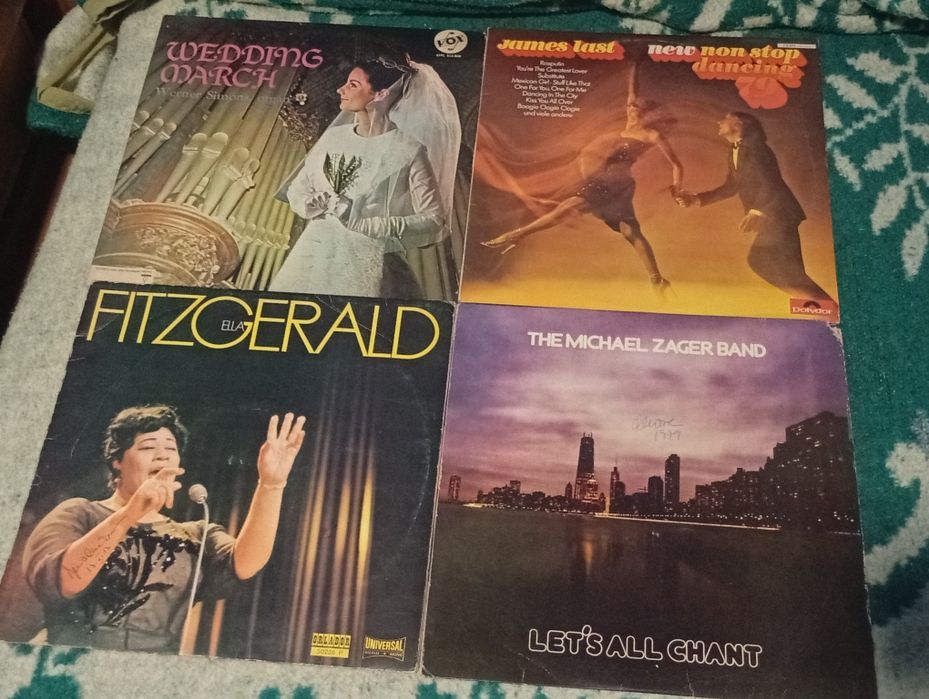 Vendo CDs de vinil vários