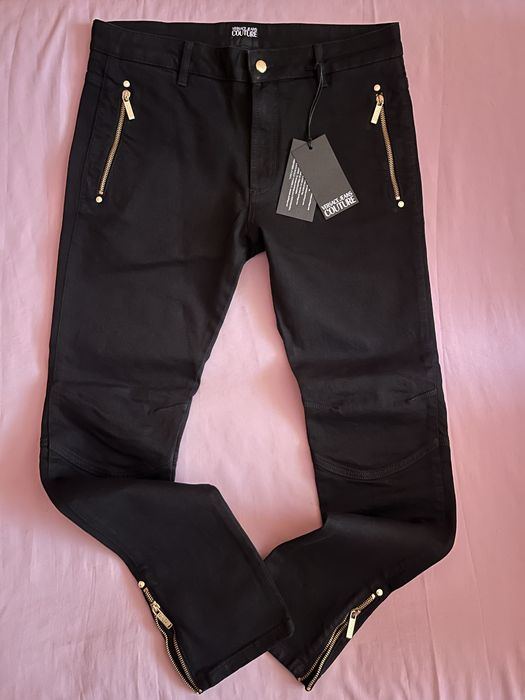 Wyprzedaż spodnie męskie Versace Jeans Couture.
