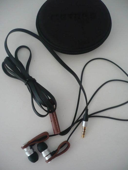 Headphone Meters64739225522433121