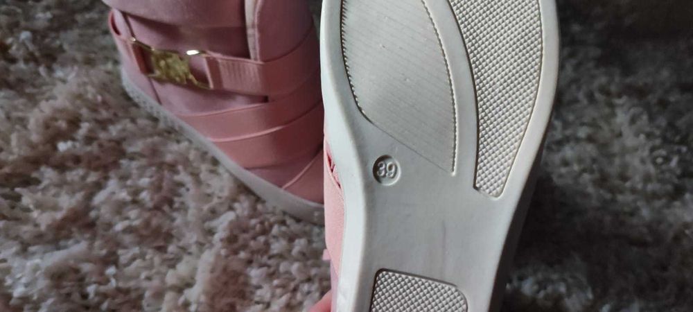 Buty platforma rozm. 39 pudrowy róż