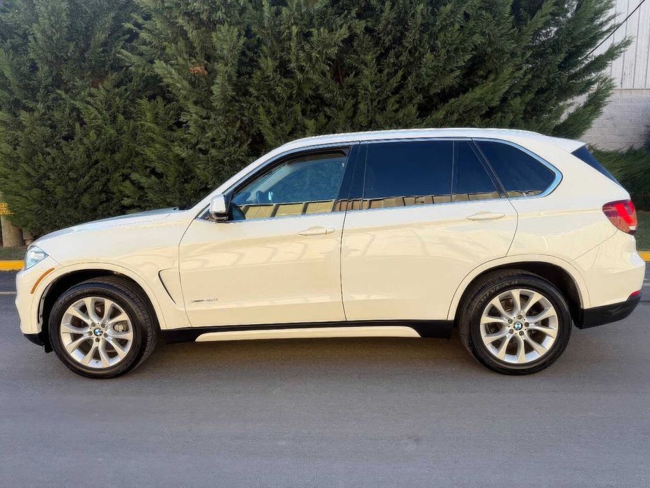 BMW X5 xDrive35d      2013