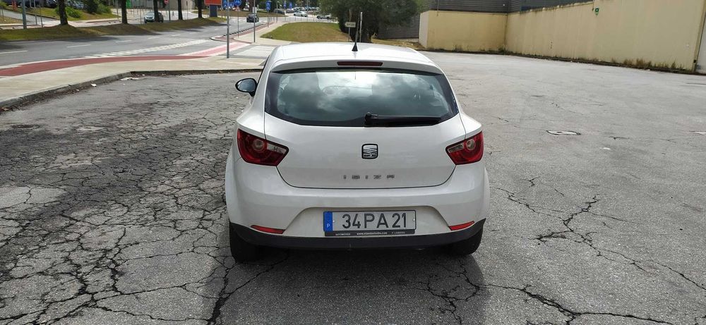 Seat Ibiza SC 1.6 TDI 2010 Fiável e Econômico