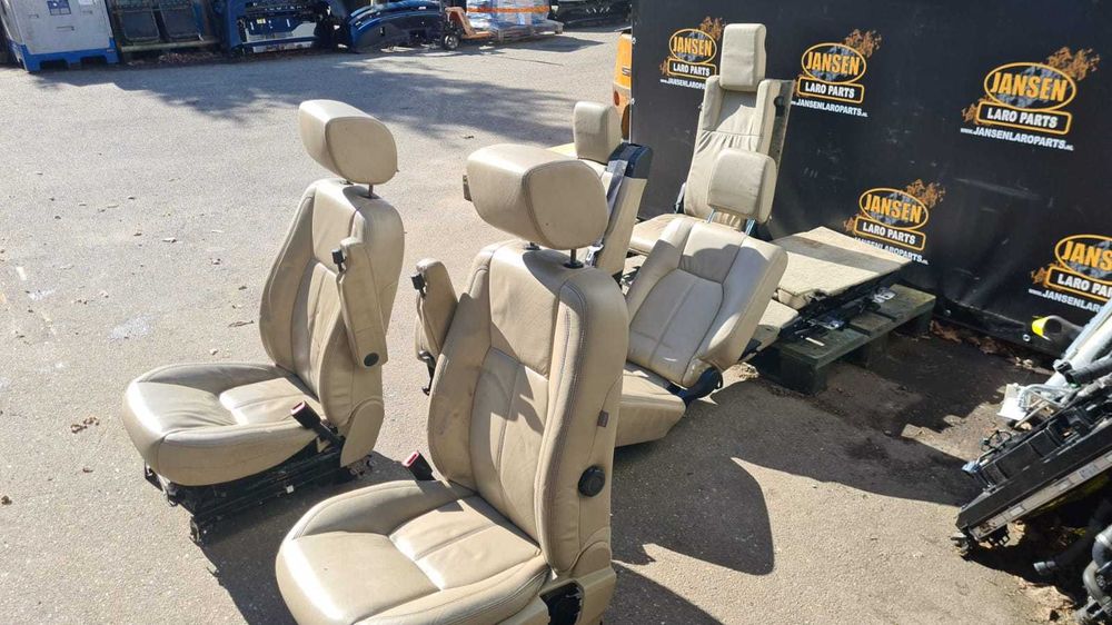 Land Rover Discovery 4 ou 3 Bancos 7 lugares Forras Portas 500€