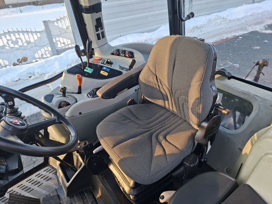 Massey Ferguson 5435