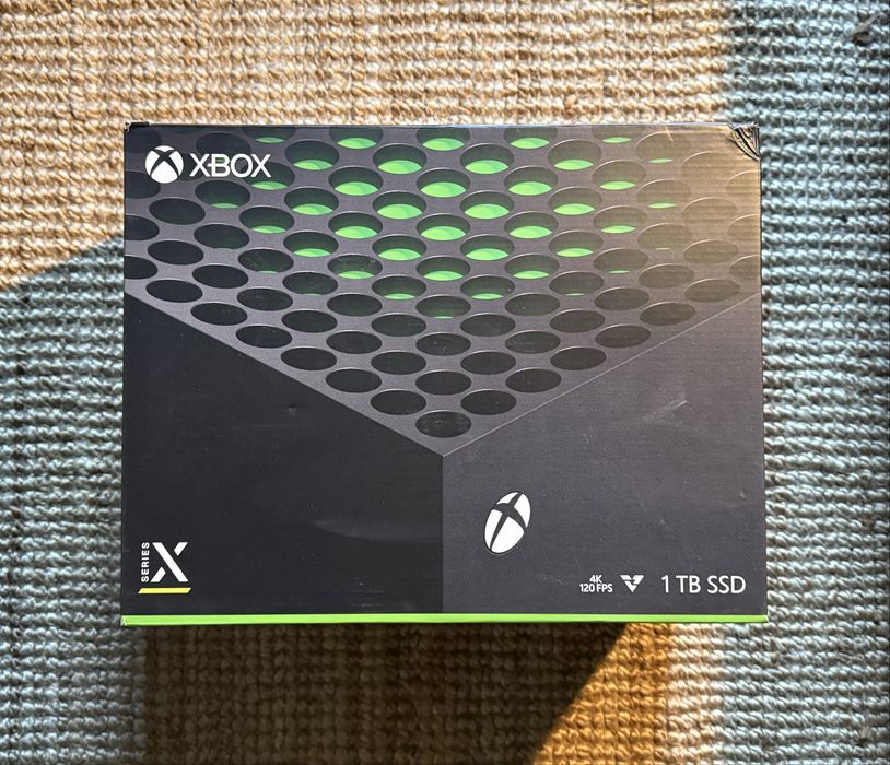 Konsola Xbox Series X Bdb Pudełko Zestaw