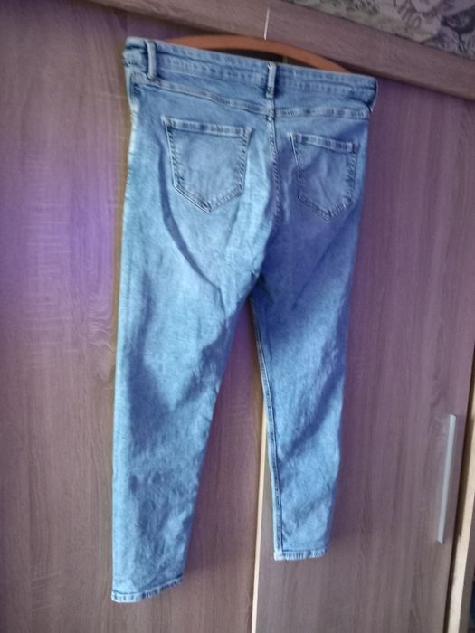 Spodnie jeansy damskie