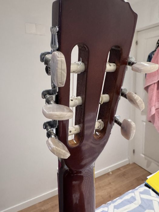 Vendo Violão Gemma! Novo