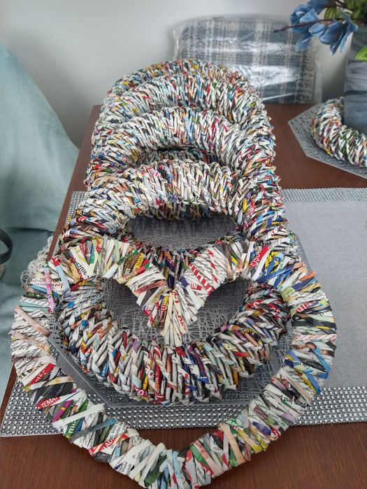 Sprzedam wianeki z wikliny papierowej i serce