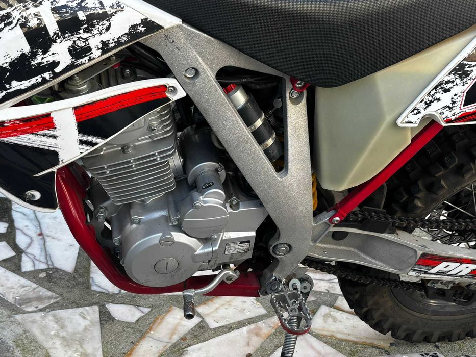 Ajp 125 pr4 (carta b)