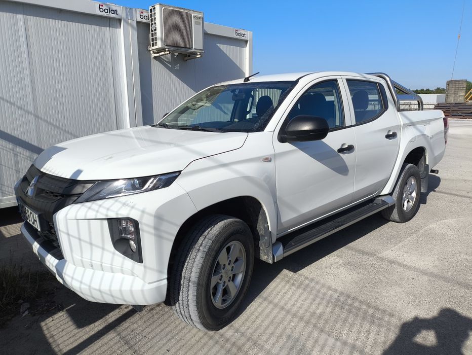 Mitsubishi L200 Strakar 4x2