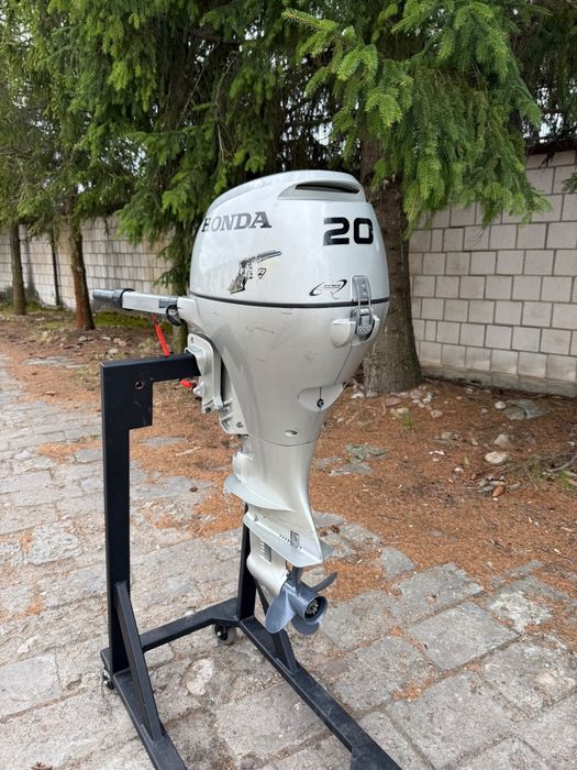 Silnik zaburtowy Honda BF20 stopa S