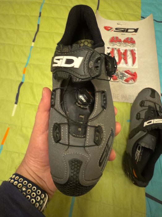 Sapatos BTT Sidi Drako 2 SRS com sola em carbono (modelo topo de gama)