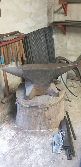 Kowadło kowalskie duże