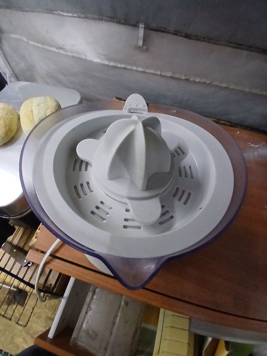 Espremedor de citrinos