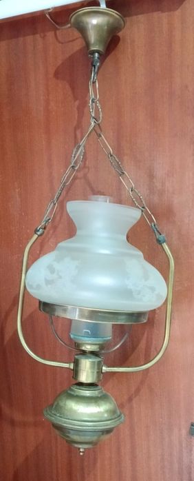 Candeeiro de teto em latão